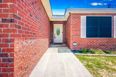 2104 Frontera St, Navarre, FL 32566 - Photo 14