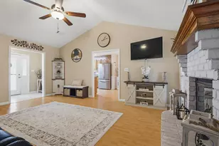 5729 Verna Way, Milton, FL 32570 - Photo 14