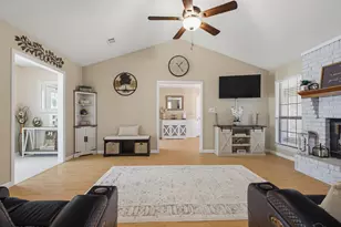 5729 Verna Way, Milton, FL 32570 - Photo 2