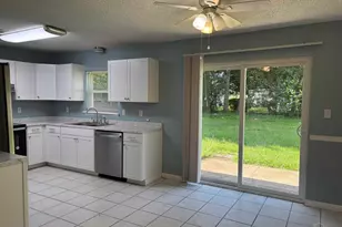 3255 Maplewood Dr, Gulf Breeze, FL 32563 - Photo 4