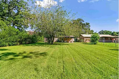 3065 Woodbury Cir, Cantonment, FL 32533 - Photo 44