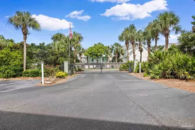 4060 Indigo Dr #311, Pensacola, FL 32507 - Photo 4