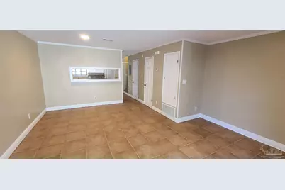 7250 Hilburn Rd #4D, Pensacola, FL 32504 - Photo 4