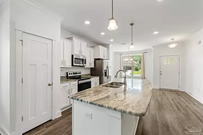 424 Pemberton Ln, Cantonment, FL 32533 - Photo 10