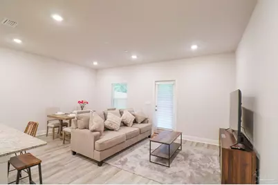 7174 Village Ln, Pensacola, FL 32504 - Photo 4
