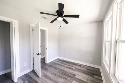 402 Rue Max St, Pensacola, FL 32507 - Photo 6
