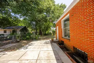 402 Rue Max St, Pensacola, FL 32507 - Photo 26