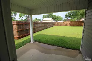 2348 Kirkwood Dr, Cantonment, FL 32533 - Photo 16