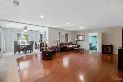 7079 Oak St, Milton, FL 32583 - Photo 8
