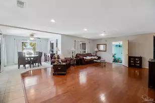 7079 Oak St, Milton, FL 32583 - Photo 8