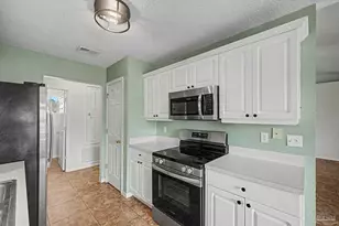 535 Capstan Ct, Pensacola, FL 32507 - Photo 2