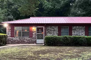 7532 Holmes St, Milton, FL 32583 - Photo 1