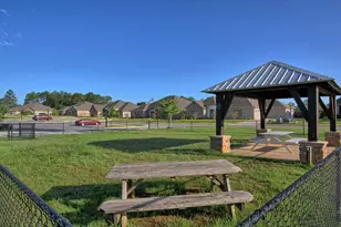 2990 Trestle Wy, Cantonment, FL 32533 - Photo 22