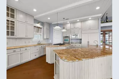 3361 Edgewater Dr, Gulf Breeze, FL 32563 - Photo 8