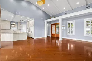 3361 Edgewater Dr, Gulf Breeze, FL 32563 - Photo 10