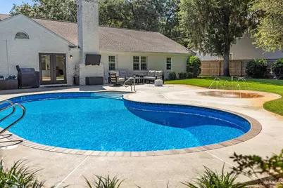 127 Highpoint Dr, Gulf Breeze, FL 32561 - Photo 12