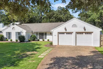 127 Highpoint Dr, Gulf Breeze, FL 32561 - Photo 2