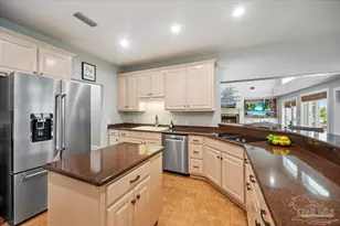 7813 Petersen Point Rd, Milton, FL 32583 - Photo 40