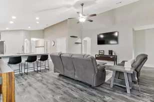 5134 Carley Ct, Milton, FL 32583 - Photo 12