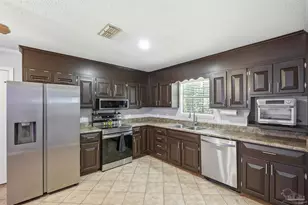 5820 Pamona St, Milton, FL 32583 - Photo 10