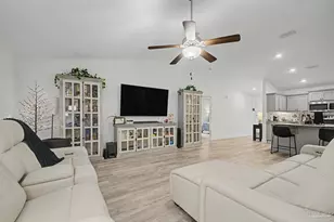 5643 Burr St, Milton, FL 32570 - Photo 14