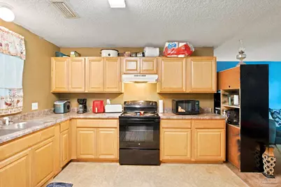 1717 W Gadsden St, Pensacola, FL 32501 - Photo 12