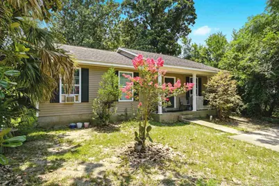 1717 W Gadsden St, Pensacola, FL 32501 - Photo 2
