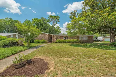 7970 Lancelot Dr, Pensacola, FL 32514 - Photo 4