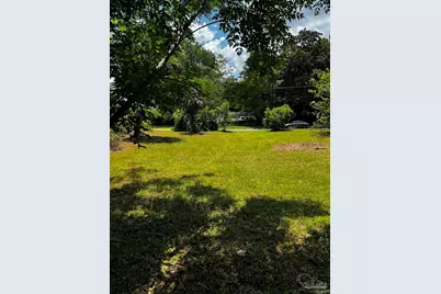100 Aquamarine Ave, Pensacola, FL 32505 - Photo 2