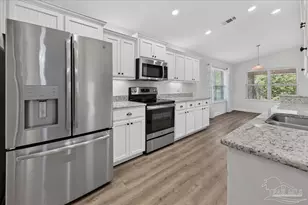 1869 Natures Way, Gulf Breeze, FL 32563 - Photo 4