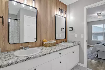 329 Mizzen Ln, Pensacola, FL 32507 - Photo 16