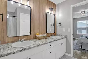 329 Mizzen Ln, Pensacola, FL 32507 - Photo 16
