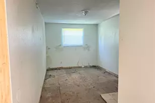812 N D St, Pensacola, FL 32501 - Photo 12