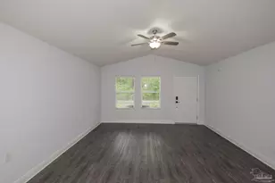 3304 Bonfire Dr, Milton, FL 32583 - Photo 6