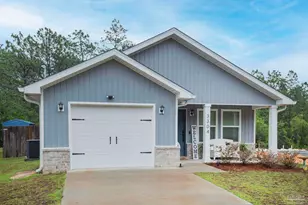 3304 Bonfire Dr, Milton, FL 32583 - Photo 2