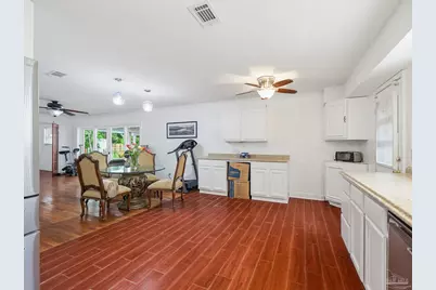 1407 John Carroll Dr, Pensacola, FL 32504 - Photo 20