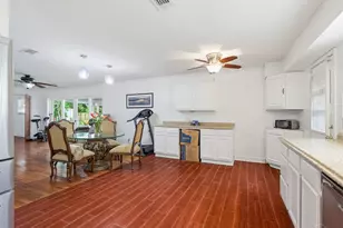 1407 John Carroll Dr, Pensacola, FL 32504 - Photo 20