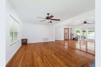1407 John Carroll Dr, Pensacola, FL 32504 - Photo 10