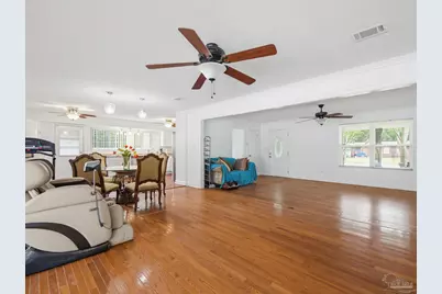 1407 John Carroll Dr, Pensacola, FL 32504 - Photo 24