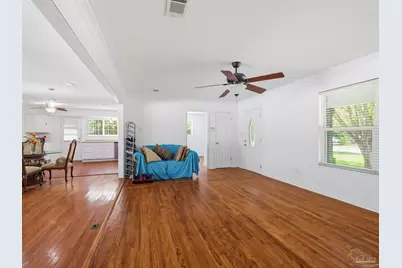 1407 John Carroll Dr, Pensacola, FL 32504 - Photo 12