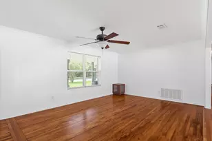 1407 John Carroll Dr, Pensacola, FL 32504 - Photo 10