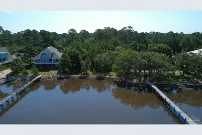 879 Dolphin Rd, Milton, FL 32583 - Photo 16