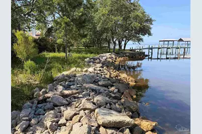 879 Dolphin Rd, Milton, FL 32583 - Photo 12