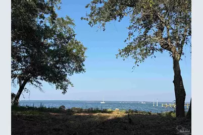 879 Dolphin Rd, Milton, FL 32583 - Photo 2