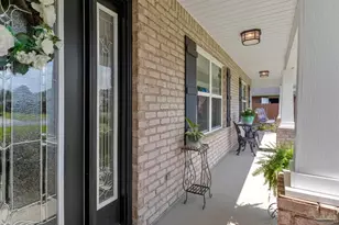 5605 Tucker Circle, Pace, FL 32571 - Photo 4