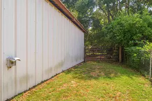 5692 Pine Ridge Dr, Milton, FL 32570 - Photo 34