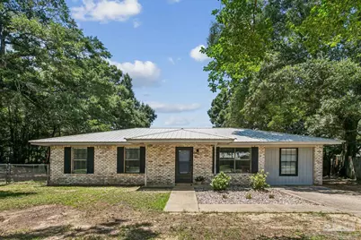 5389 Camille Gardens Cir, Milton, FL 32570 - Photo 2