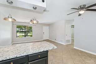 5389 Camille Gardens Cir, Milton, FL 32570 - Photo 10