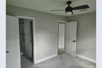 7070 Coronado Dr, Pensacola, FL 32526 - Photo 12