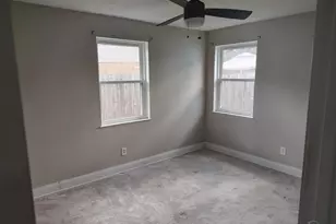 7070 Coronado Dr, Pensacola, FL 32526 - Photo 16
